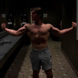 Meet your Posher, Evan